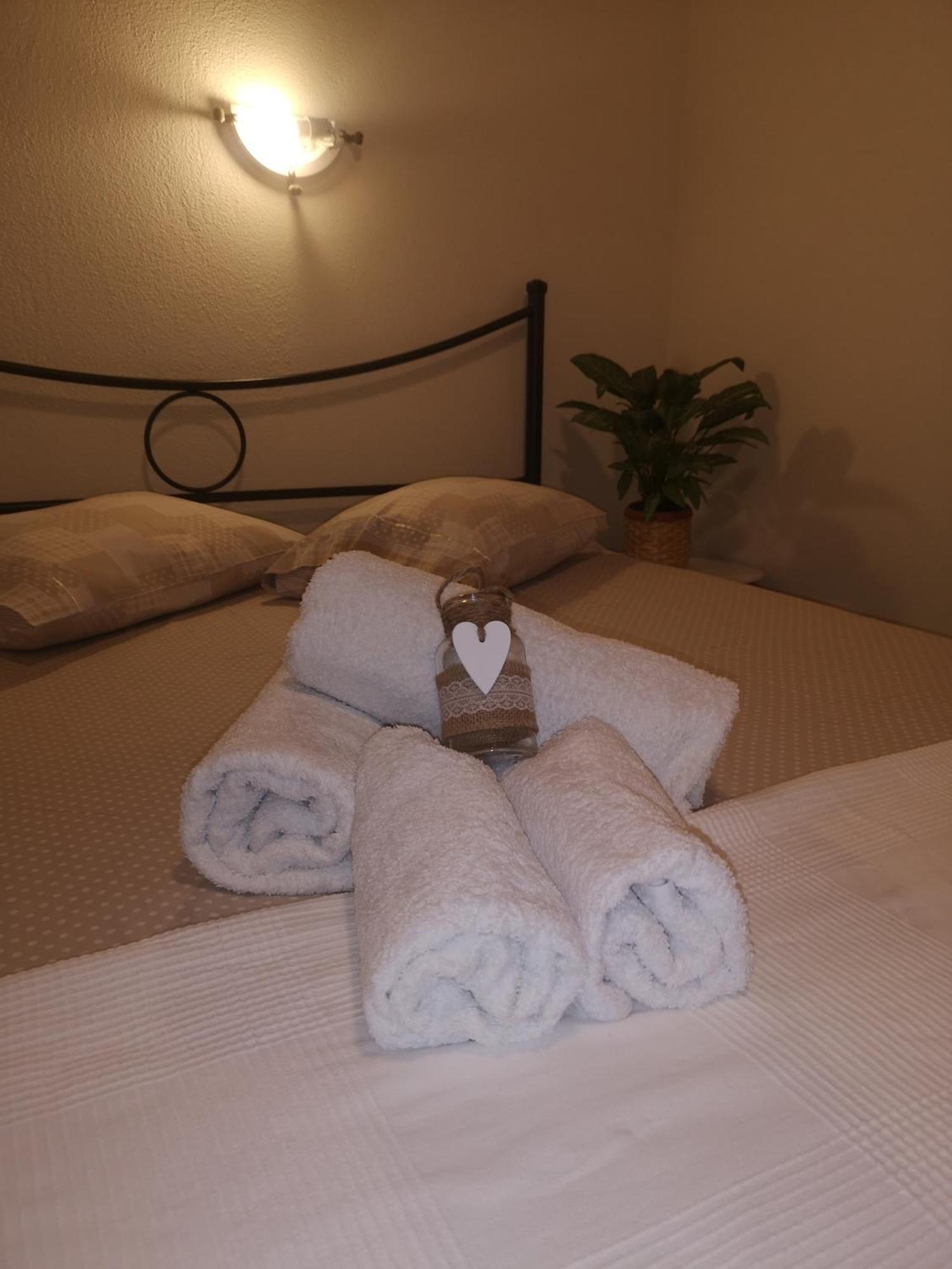 Makis Nest Apart-Hotel Vourvourou Esterno foto