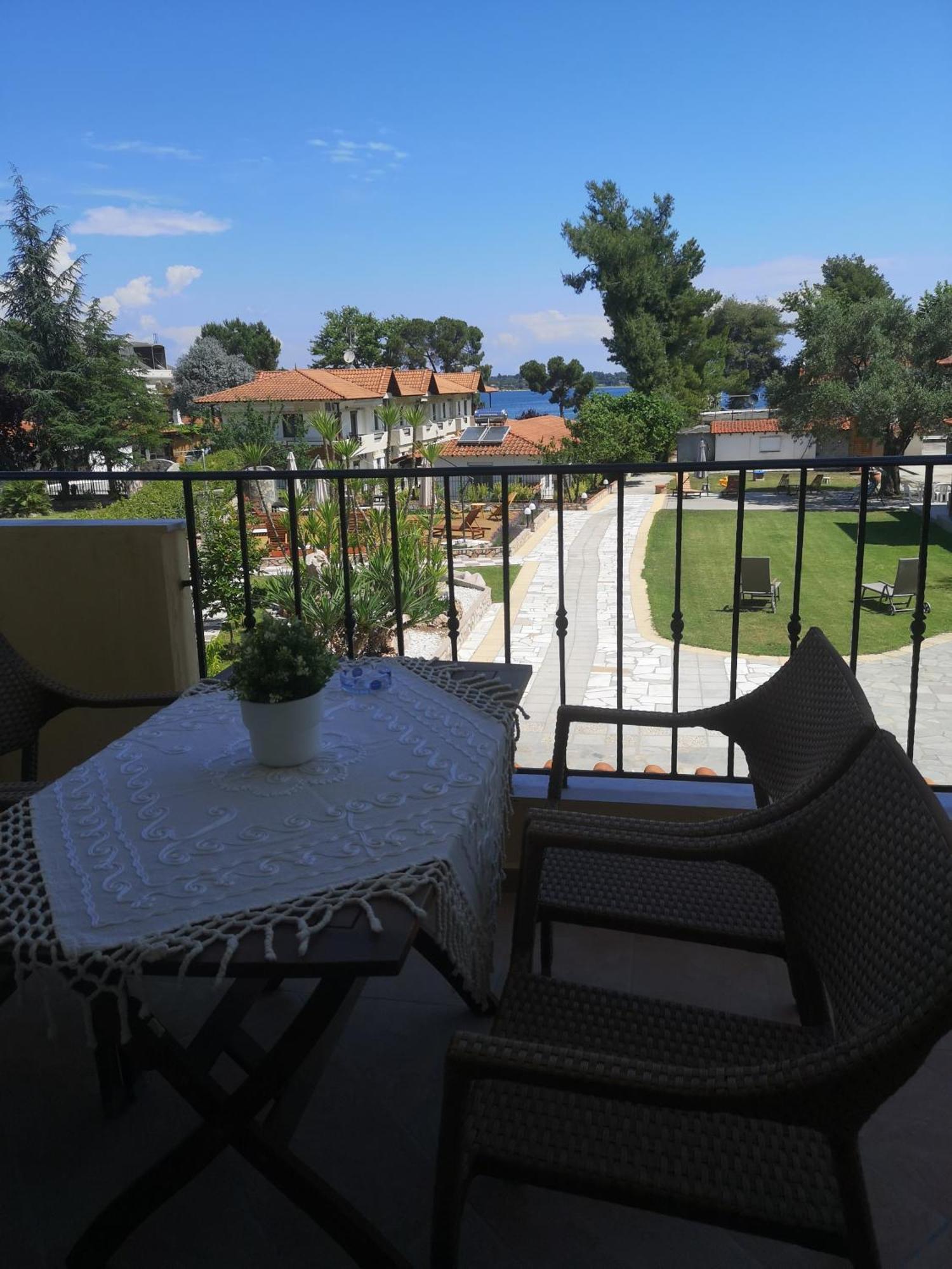Makis Nest Apart-Hotel Vourvourou Esterno foto