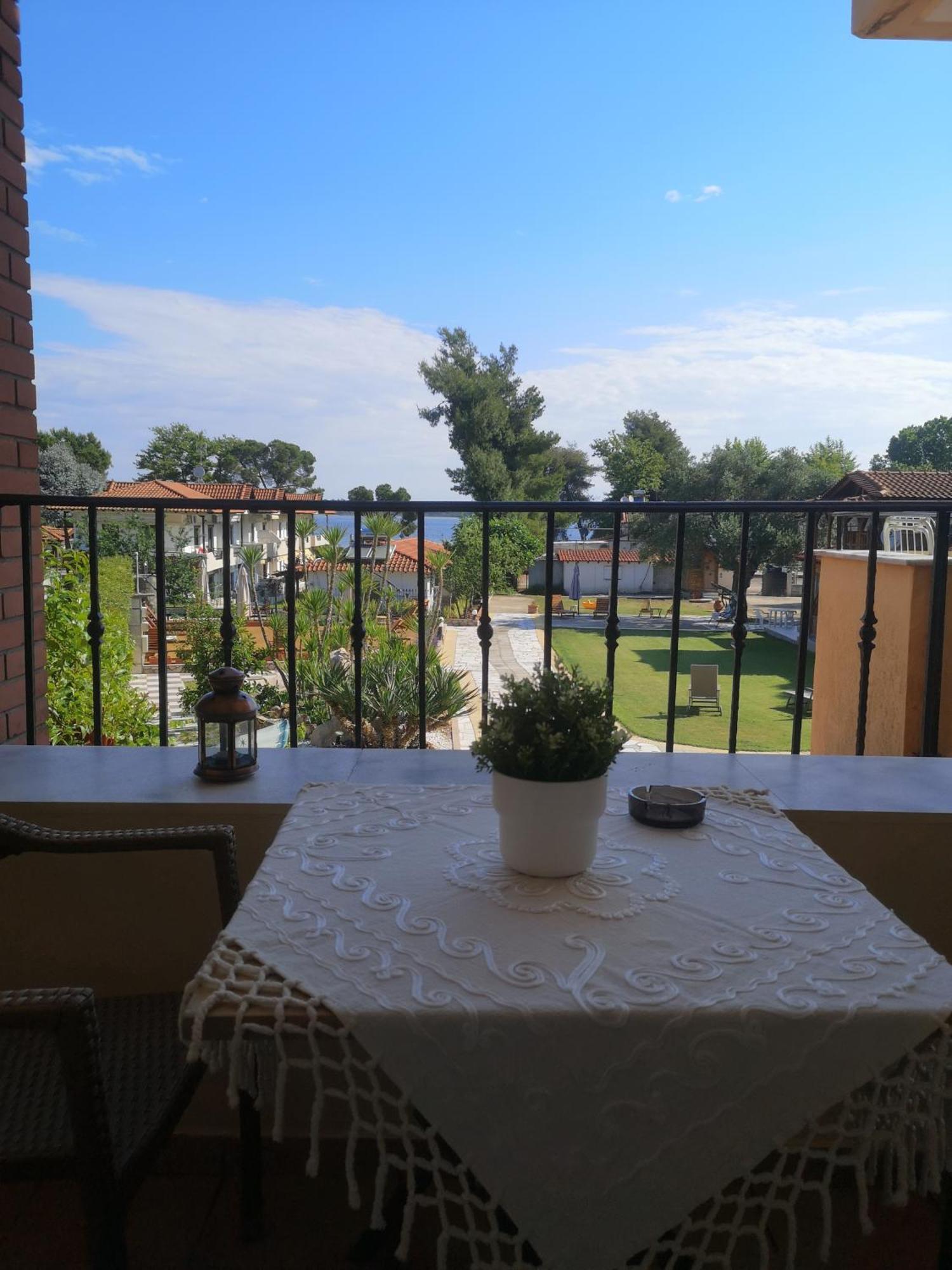 Makis Nest Apart-Hotel Vourvourou Esterno foto