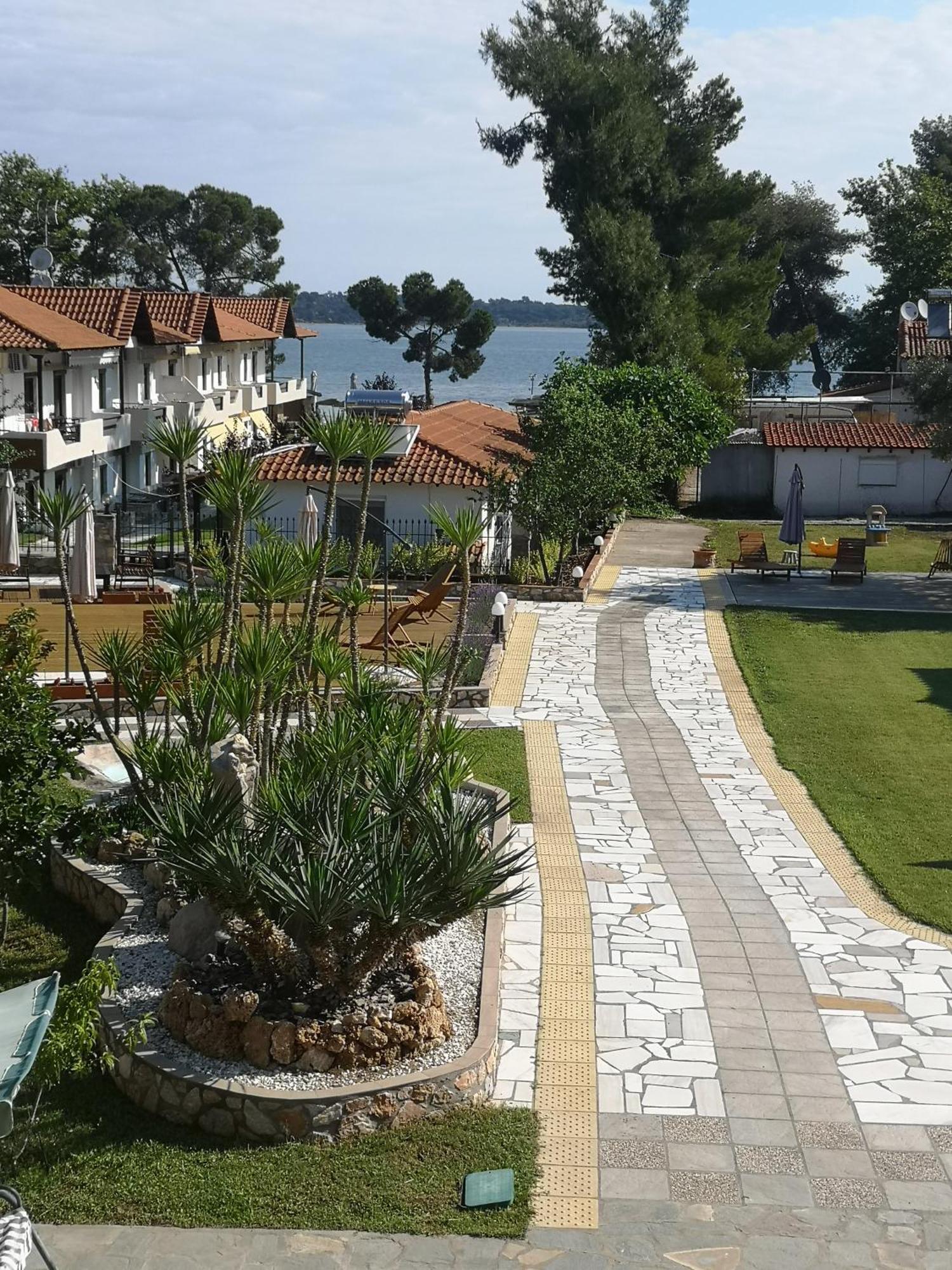 Makis Nest Apart-Hotel Vourvourou Esterno foto